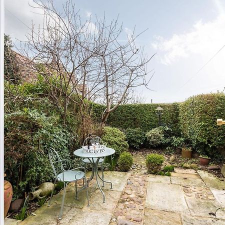 Quaint Cottage In The Heart Of North Yorkshire Village - Pet Friendly Free Stillington Exterior foto