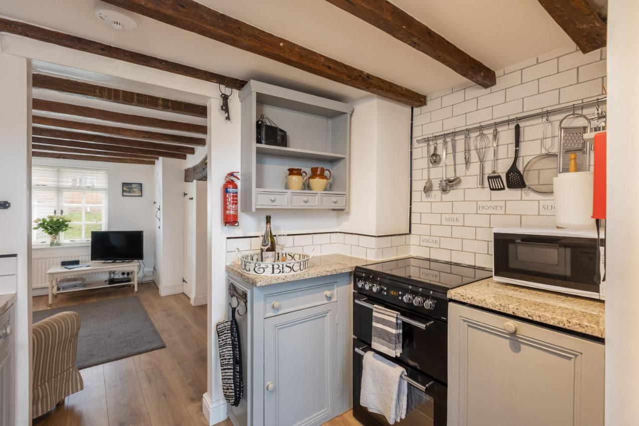 Quaint Cottage In The Heart Of North Yorkshire Village - Pet Friendly Free Stillington Exterior foto